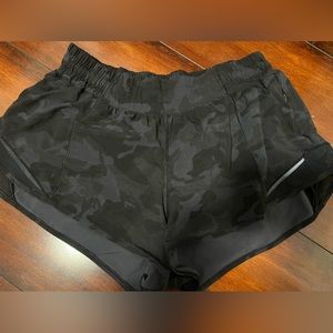 Lululemon Hotty Hot shorts. Size 8, regular length